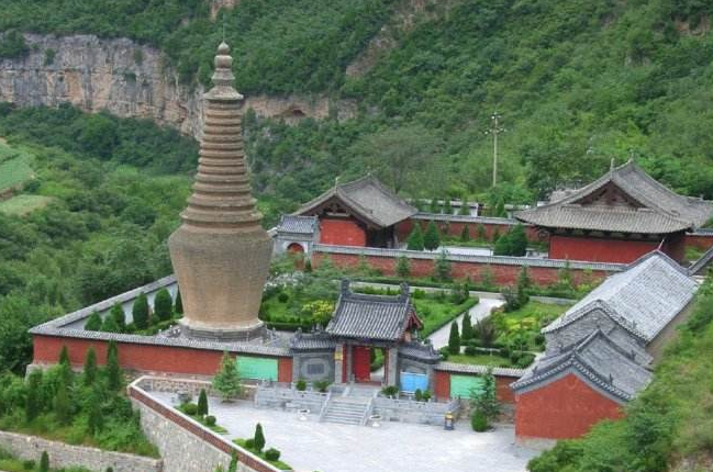 【廟宇寺】青蓮寺蓮花座上的寶寺！
  第3張